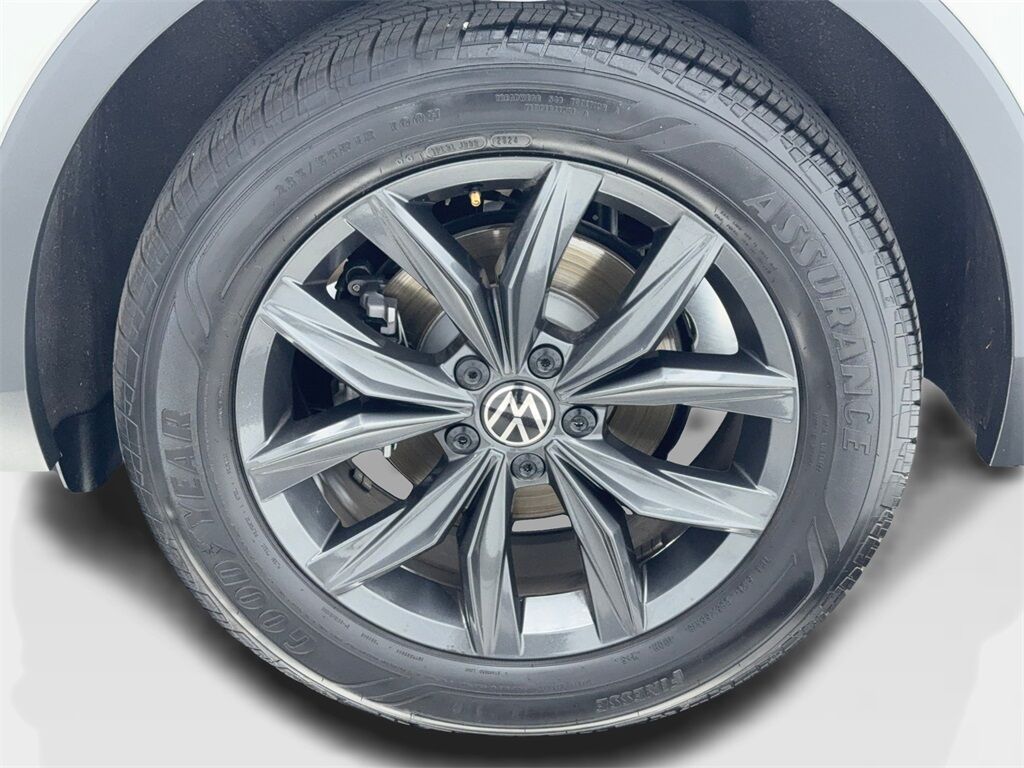 2024 Volkswagen Tiguan 2.0T SE CAM,HTD STS,BLIND SPOT,18&quot; WLS,3RD ROW Plano TX