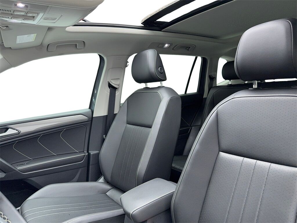 2024 Volkswagen Tiguan 2.0T SE CAM,PANO,HTD STS,BLIND SPOT,18&quot; WLS Plano TX