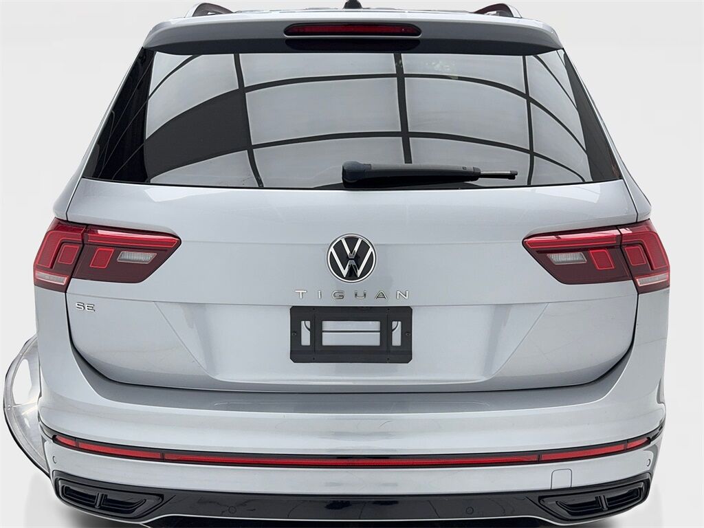 2024 Volkswagen Tiguan 2.0T SE R-Line Black CAM,PANO,HTD STS,3RD ROW Plano TX