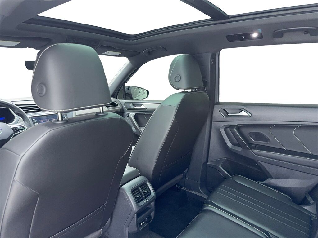 2024 Volkswagen Tiguan 2.0T SE R-Line Black CAM,PANO,HTD STS,3RD ROW Plano TX