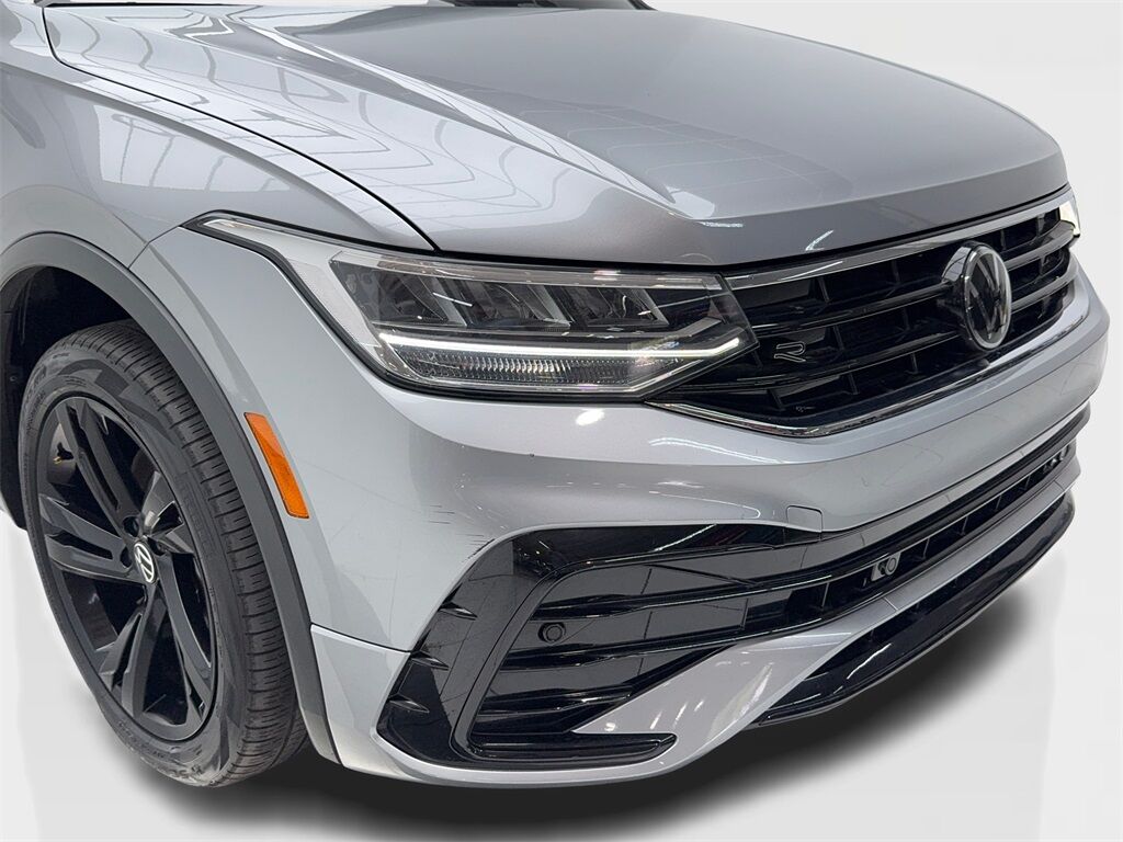 2024 Volkswagen Tiguan 2.0T SE R-Line Black CAM,PANO,HTD STS,3RD ROW Plano TX
