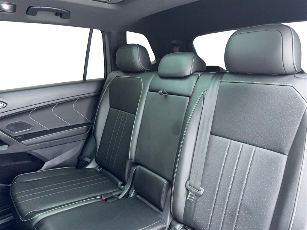 2024 Volkswagen Tiguan 2.0T SE R-Line Black CAM,PANO,HTD STS,3RD ROW Plano TX