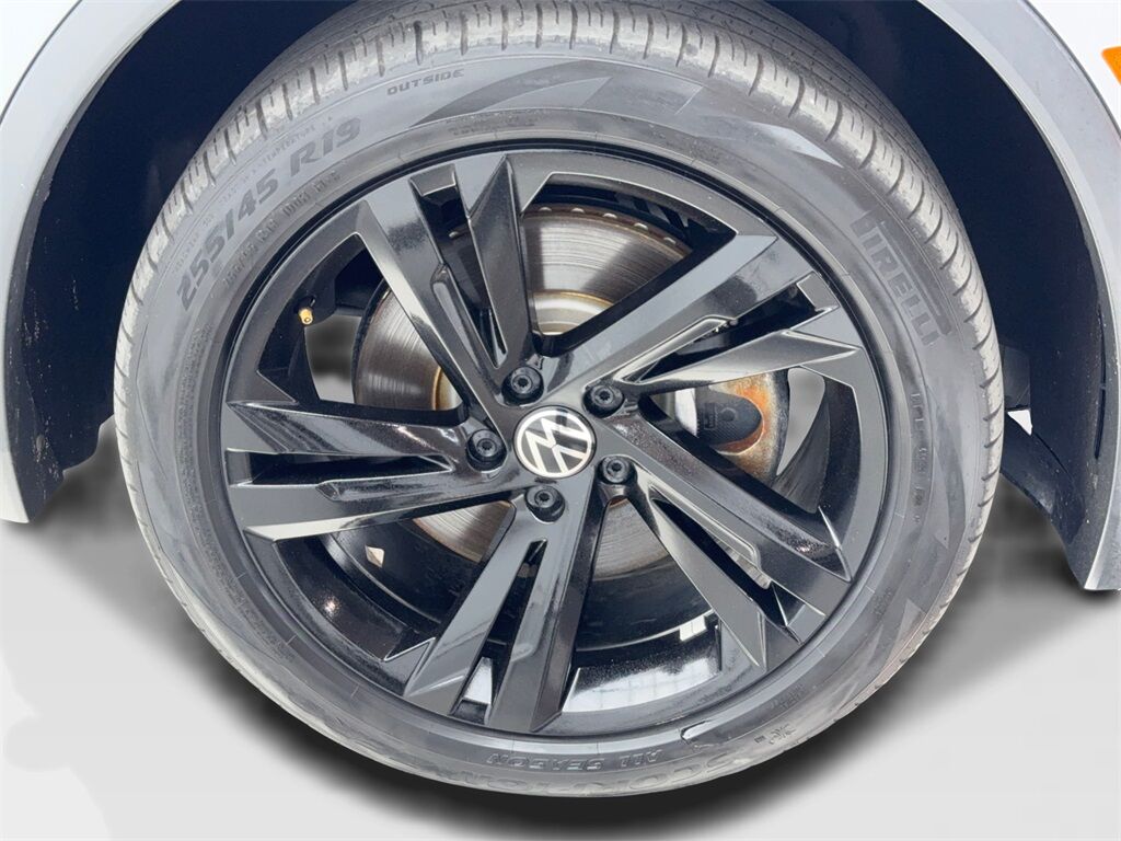 2024 Volkswagen Tiguan 2.0T SE R-Line Black CAM,PANO,HTD STS,3RD ROW Plano TX