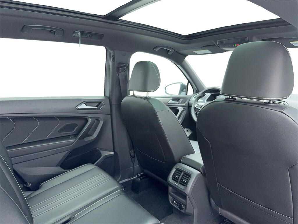 2024 Volkswagen Tiguan 2.0T SE R-Line Black CAM,PANO,HTD STS,BLIND SPOT,3 Plano TX