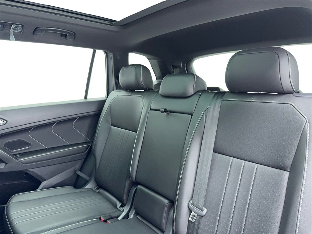 2024 Volkswagen Tiguan 2.0T SE R-Line Black CAM,PANO,HTD STS,BLIND SPOT,3 Plano TX