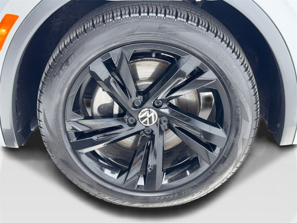 2024 Volkswagen Tiguan 2.0T SE R-Line Black CAM,PANO,HTD STS,BLIND SPOT,3 Plano TX