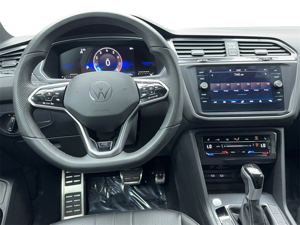 2024 Volkswagen Tiguan 2.0T SE R-Line Black CAM,PANO,HTD STS,BLIND SPOT,3 Plano TX