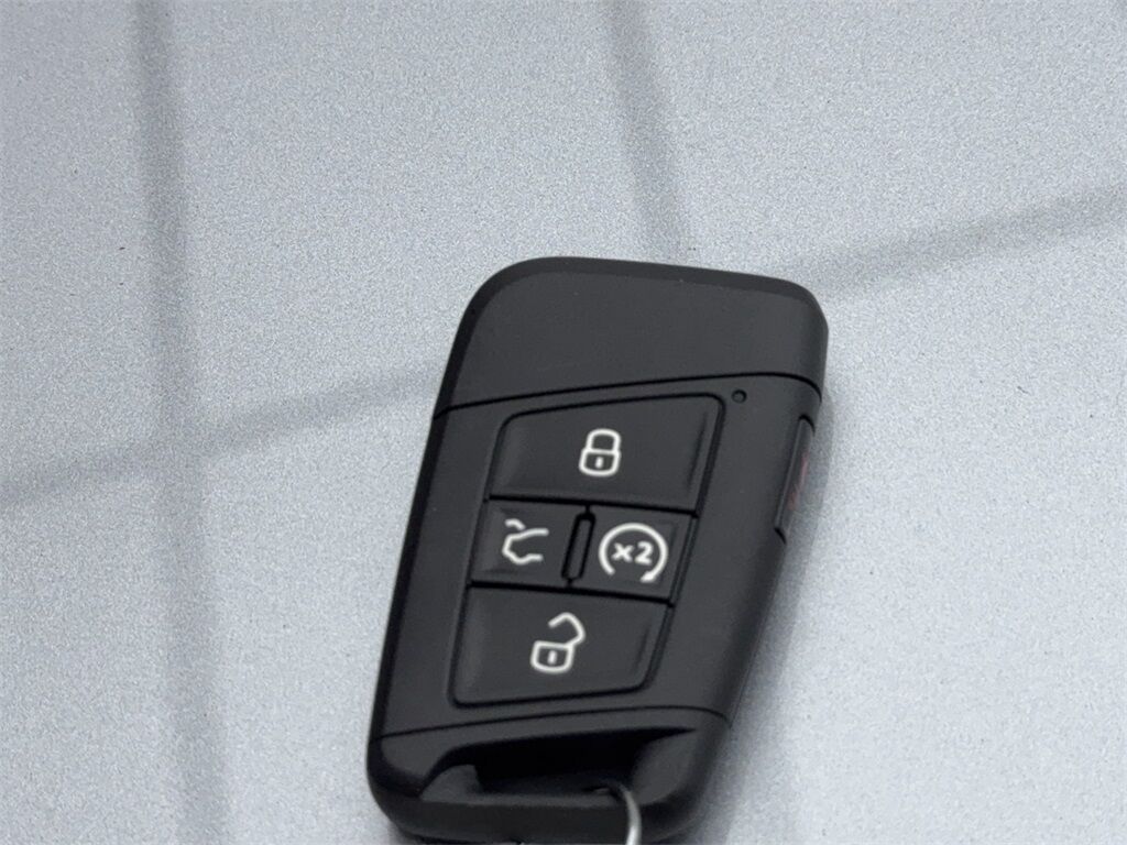 2024 Volkswagen Tiguan 2.0T SE R-Line Black CAM,PANO,HTD STS,BLIND SPOT,3 Plano TX