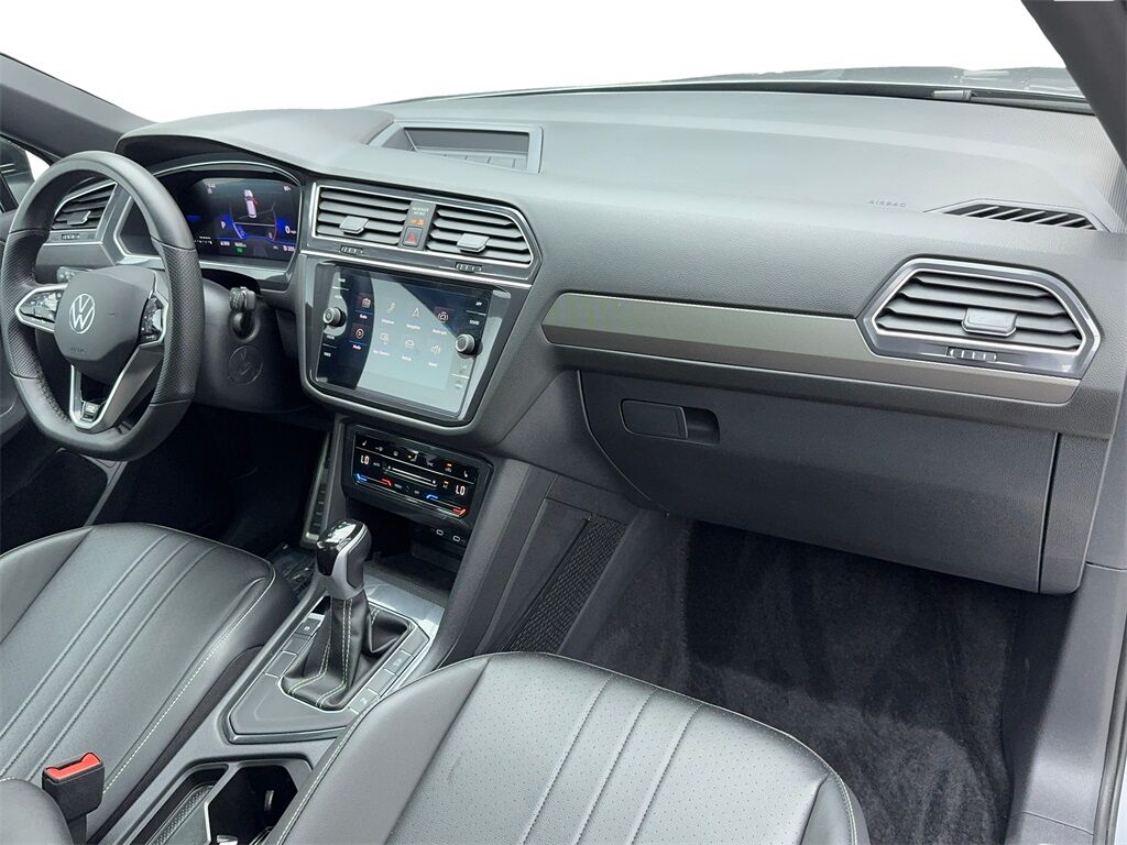 2024 Volkswagen Tiguan 2.0T SE R-Line Black CAM,PANO,HTD STS,BLIND SPOT,3 Plano TX
