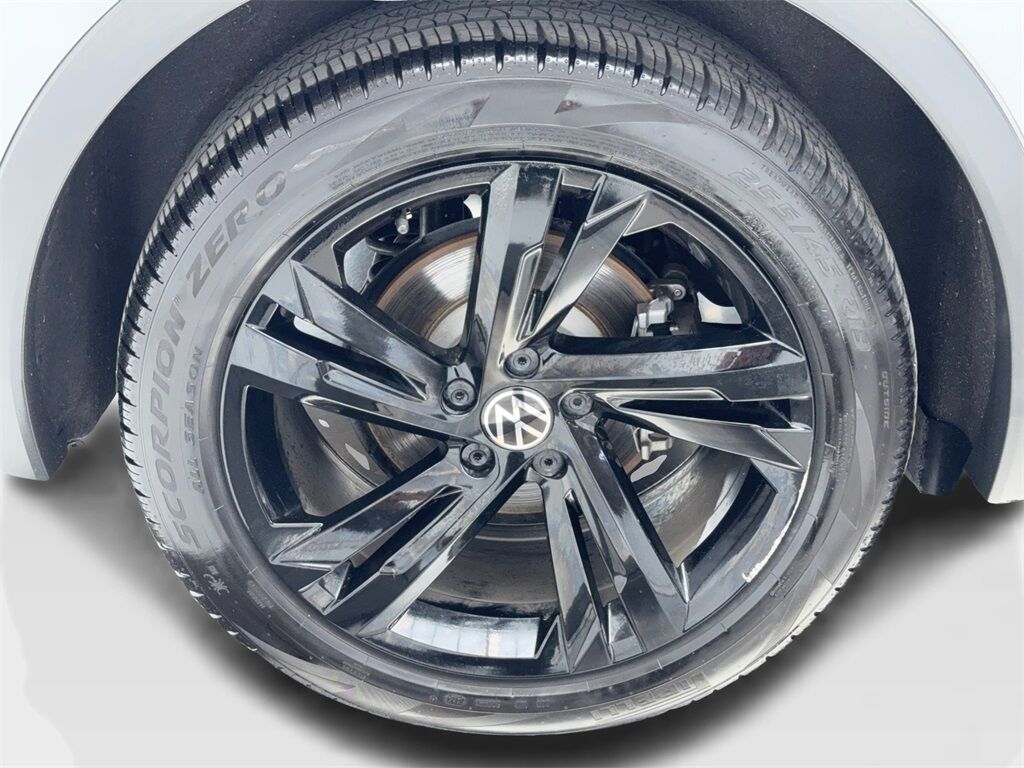 2024 Volkswagen Tiguan 2.0T SE R-Line Black CAM,PANO,HTD STS,BLIND SPOT,3 Plano TX