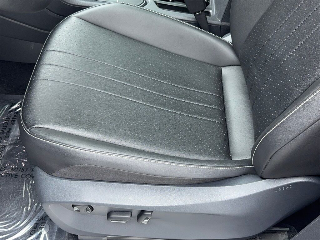 2024 Volkswagen Tiguan 2.0T SE R-Line Black CAM,PANO,HTD STS,BLIND SPOT,3 Plano TX