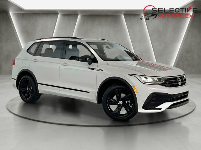 2024 Volkswagen Tiguan 2.0T SE R-Line Black