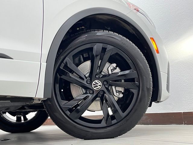 2024 Volkswagen Tiguan 2.0T SE R-Line Black Carrollton TX