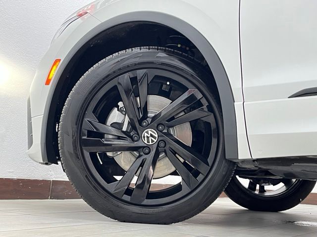 2024 Volkswagen Tiguan 2.0T SE R-Line Black Carrollton TX