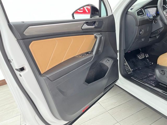2024 Volkswagen Tiguan 2.0T SE R-Line Black Carrollton TX