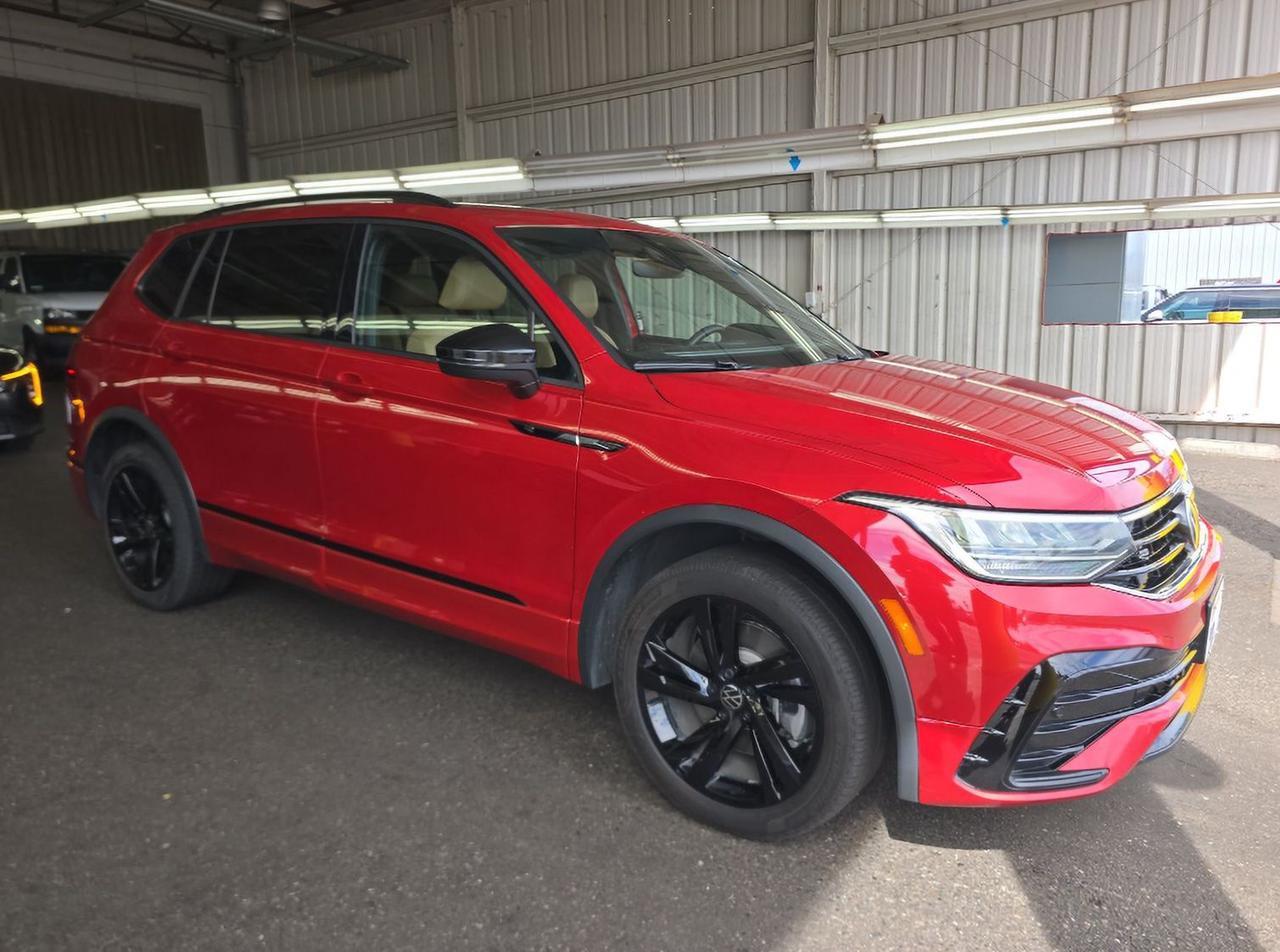 2024 Volkswagen Tiguan 2.0T SE R-Line Black Gladstone OR