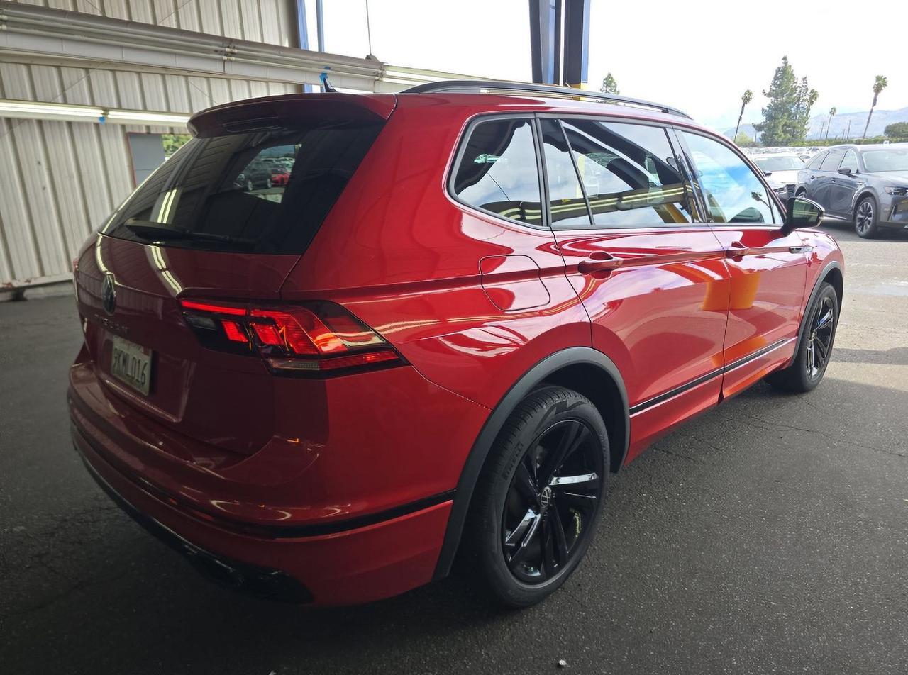 2024 Volkswagen Tiguan 2.0T SE R-Line Black Gladstone OR