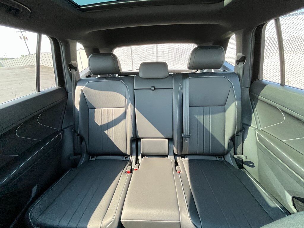 2024 Volkswagen Tiguan 2.0T SE R-Line Black Green Bay WI