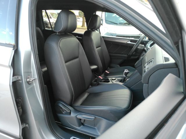 2024 Volkswagen Tiguan 2.0T SE R-Line Black Plano TX