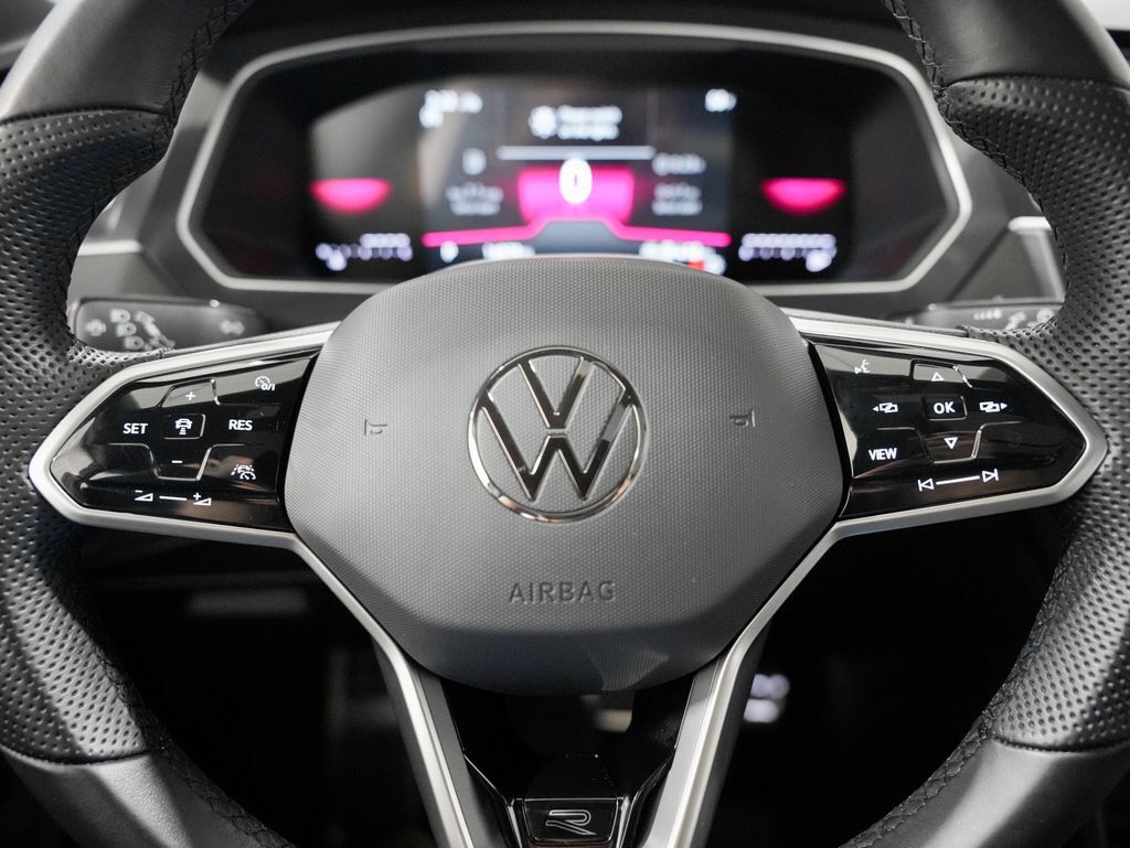 2024 Volkswagen Tiguan 2.0T SE R-Line Black Tigard OR