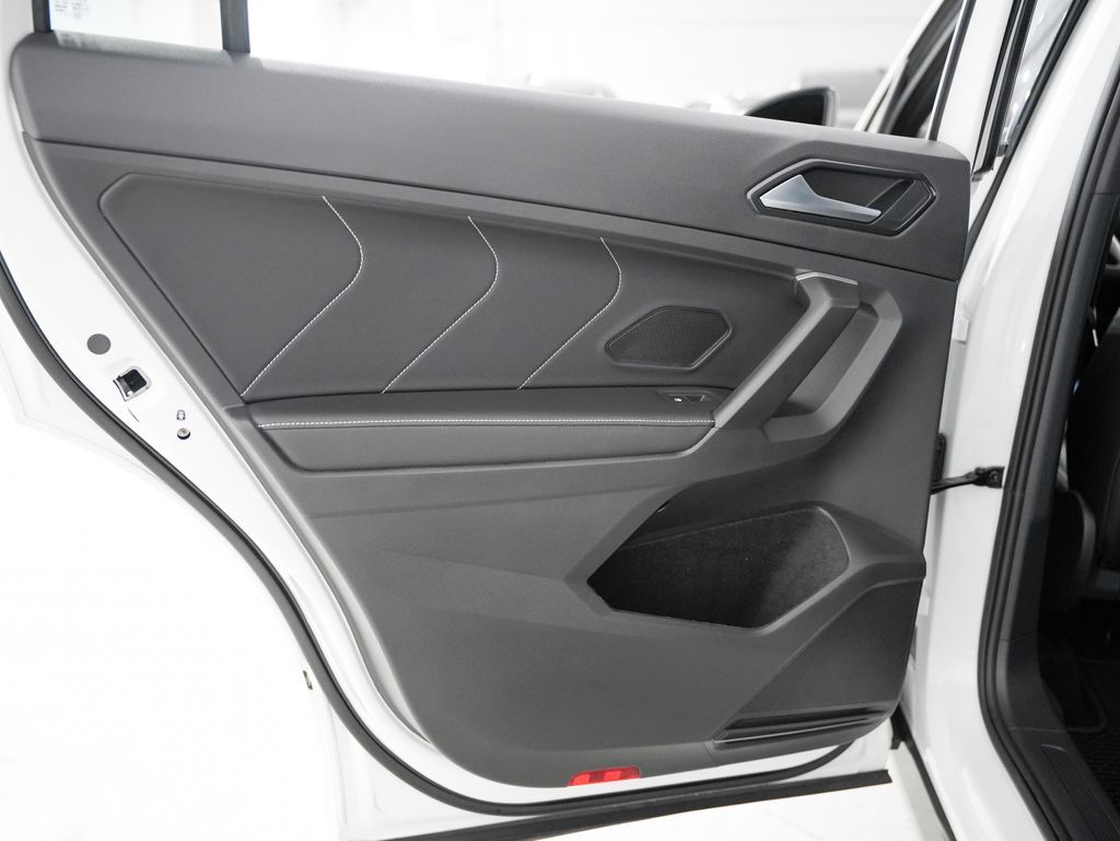 2024 Volkswagen Tiguan 2.0T SE R-Line Black Tigard OR