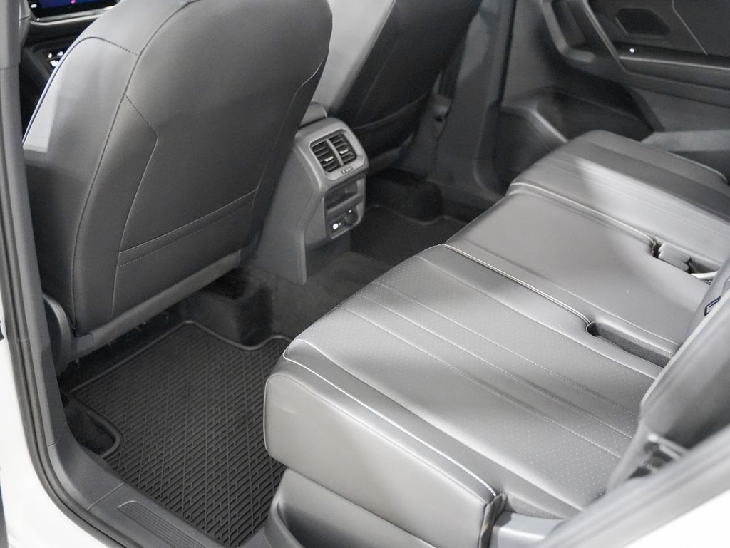 2024 Volkswagen Tiguan 2.0T SE R-Line Black Tigard OR