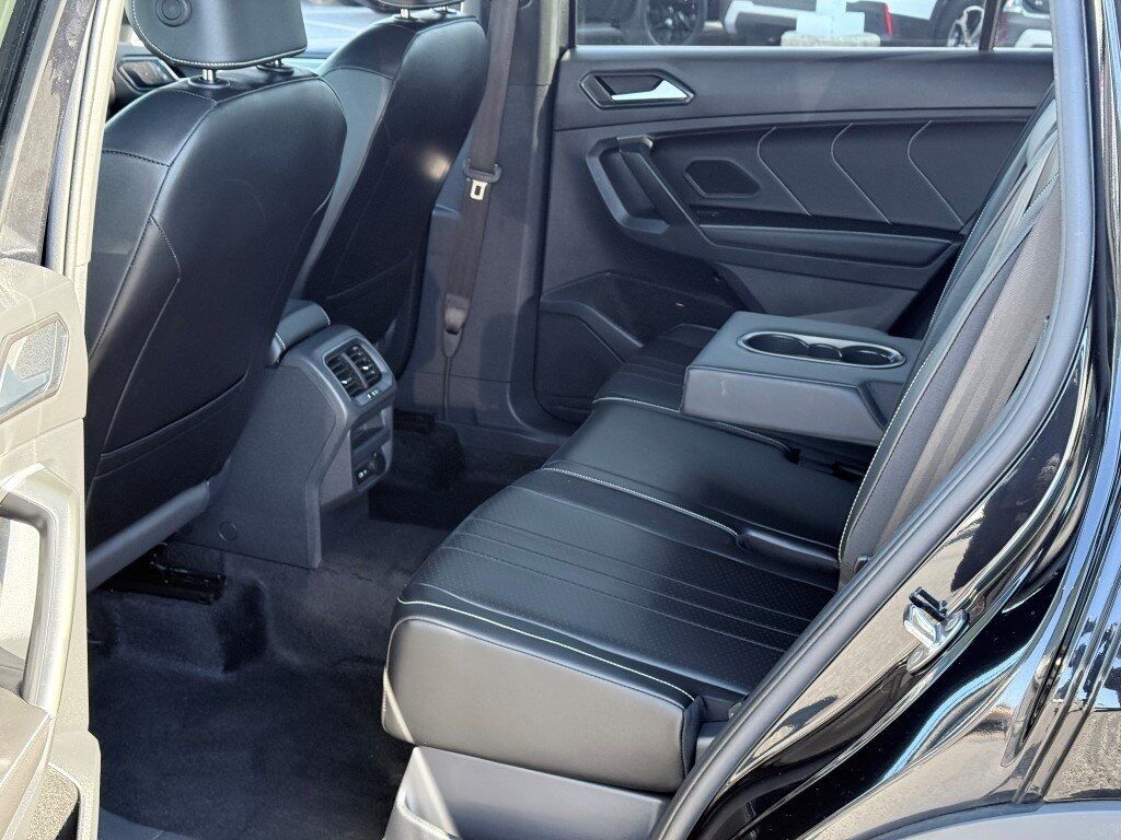 2024 Volkswagen Tiguan 2.0T SE R-Line Black Springfield VA