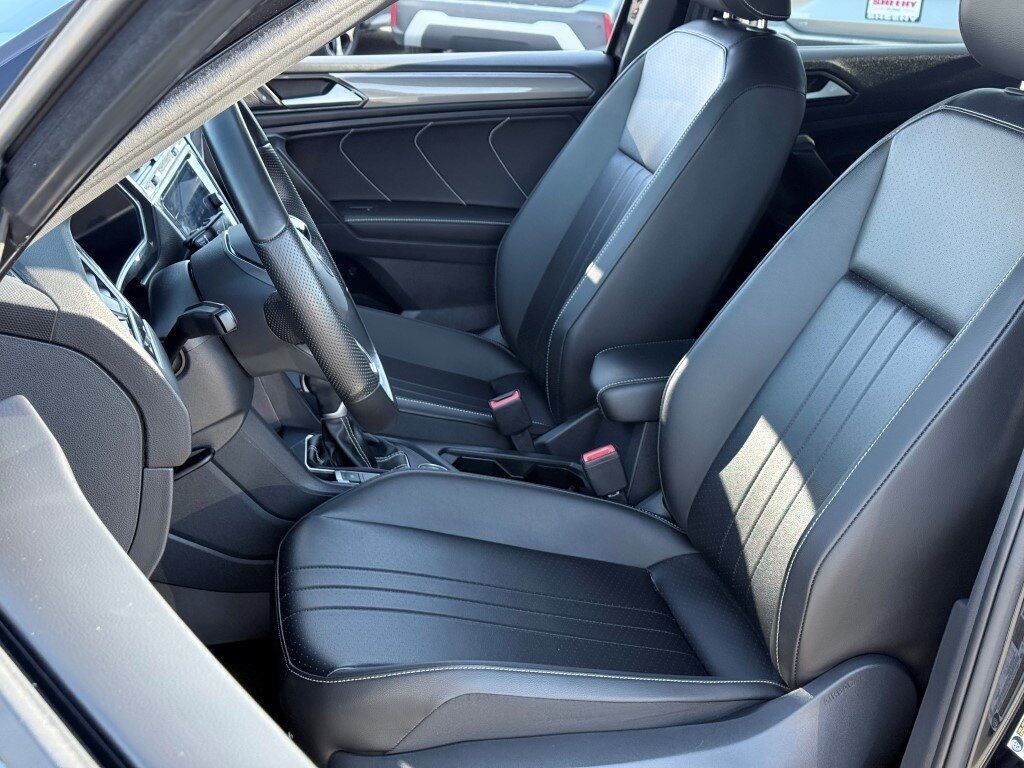 2024 Volkswagen Tiguan 2.0T SE R-Line Black Springfield VA