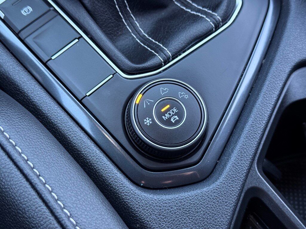 2024 Volkswagen Tiguan 2.0T SE R-Line Black Springfield VA