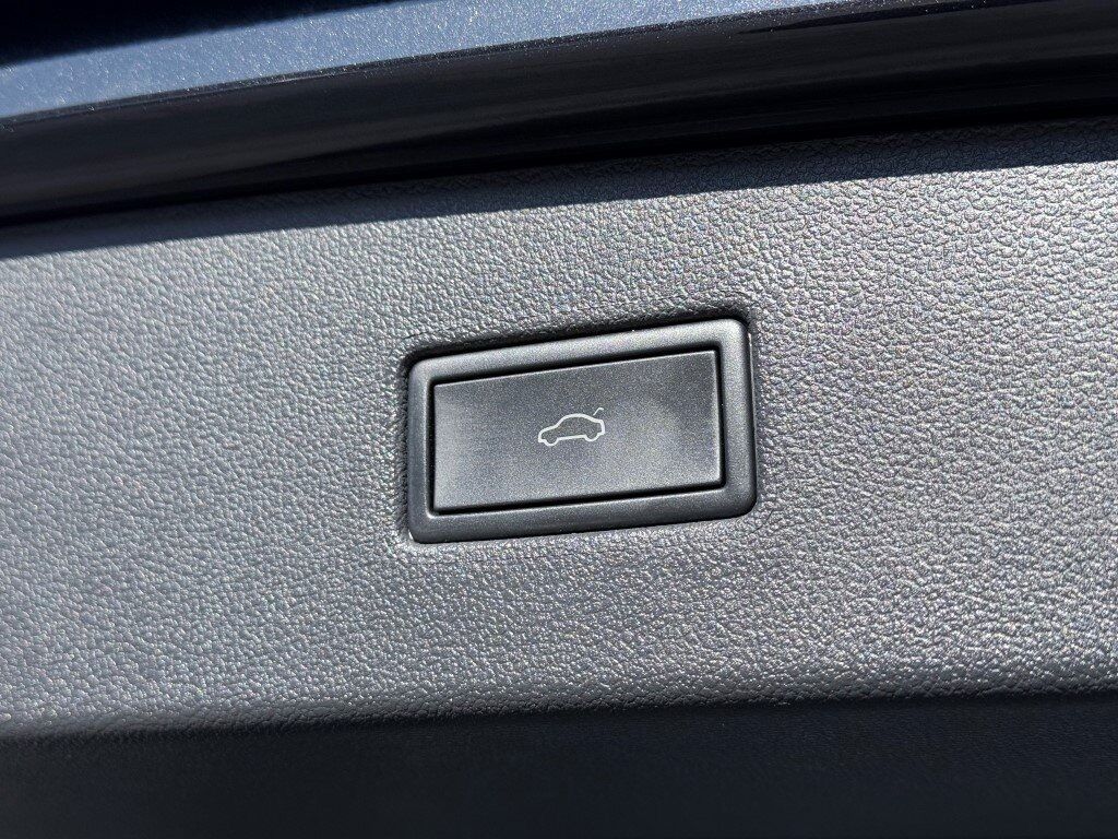 2024 Volkswagen Tiguan 2.0T SE R-Line Black Springfield VA