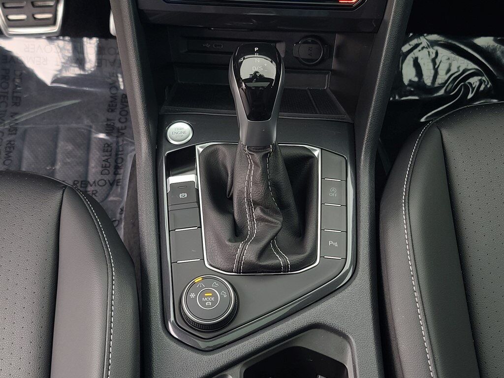 2024 Volkswagen Tiguan 2.0T SE R-Line Black Springfield VA