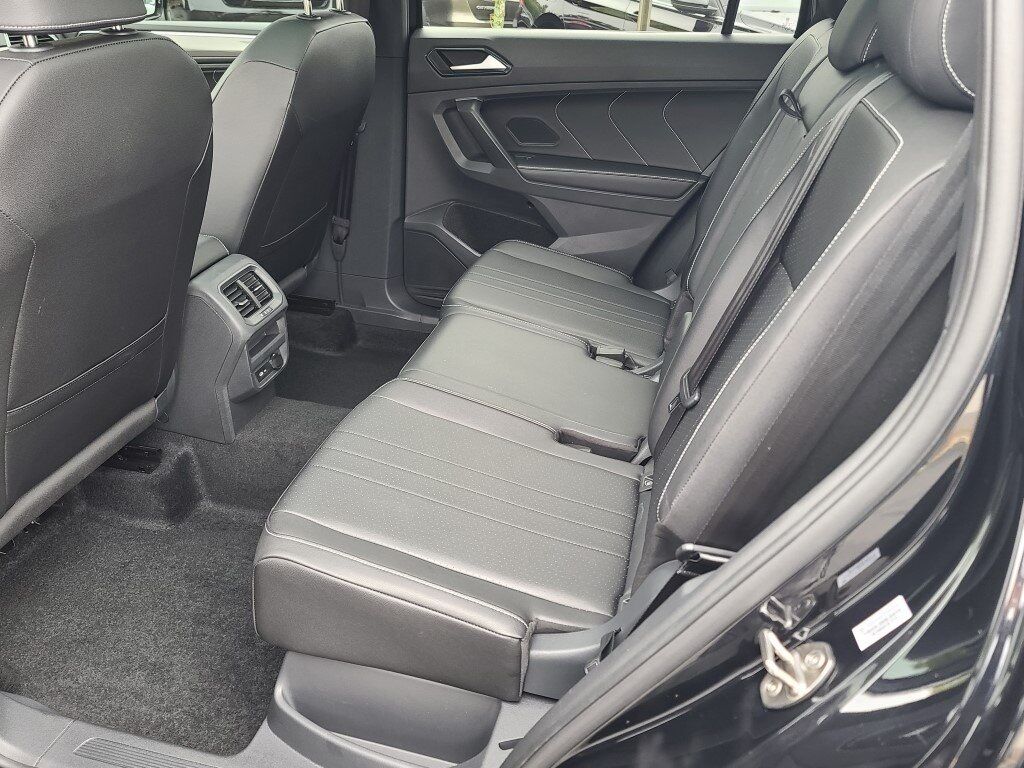 2024 Volkswagen Tiguan 2.0T SE R-Line Black Springfield VA