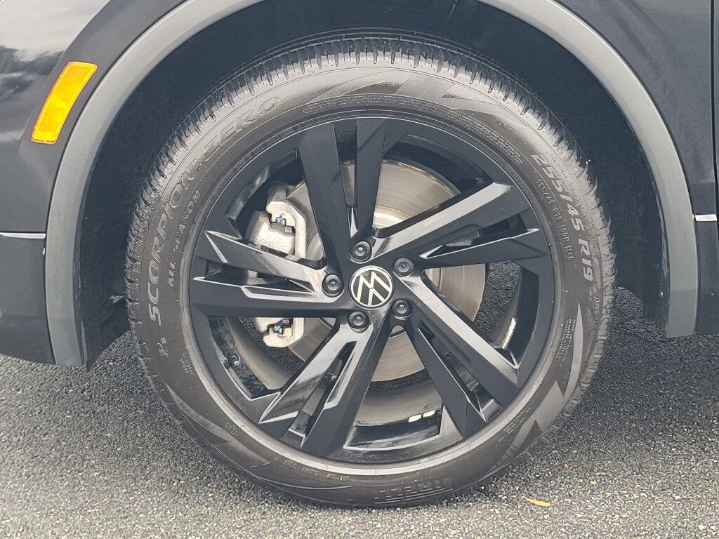 2024 Volkswagen Tiguan 2.0T SE R-Line Black Springfield VA