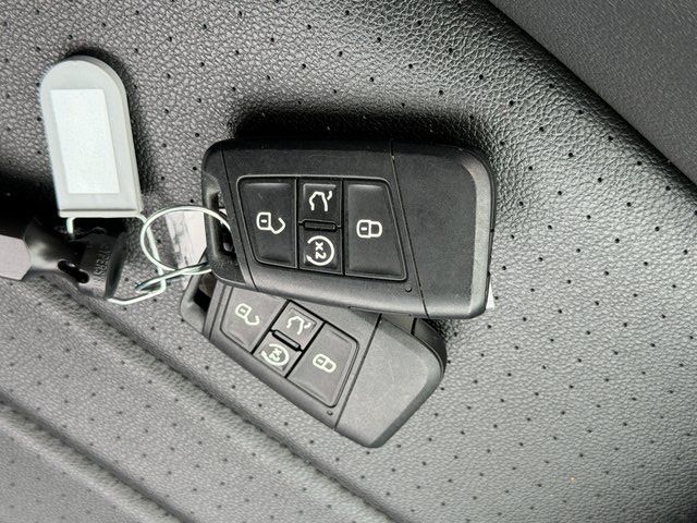 2024 Volkswagen Tiguan 2.0T SE R-Line Black Springfield VA