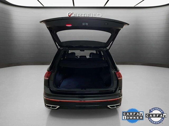 2024 Volkswagen Tiguan SEL R-Line Black photo 4