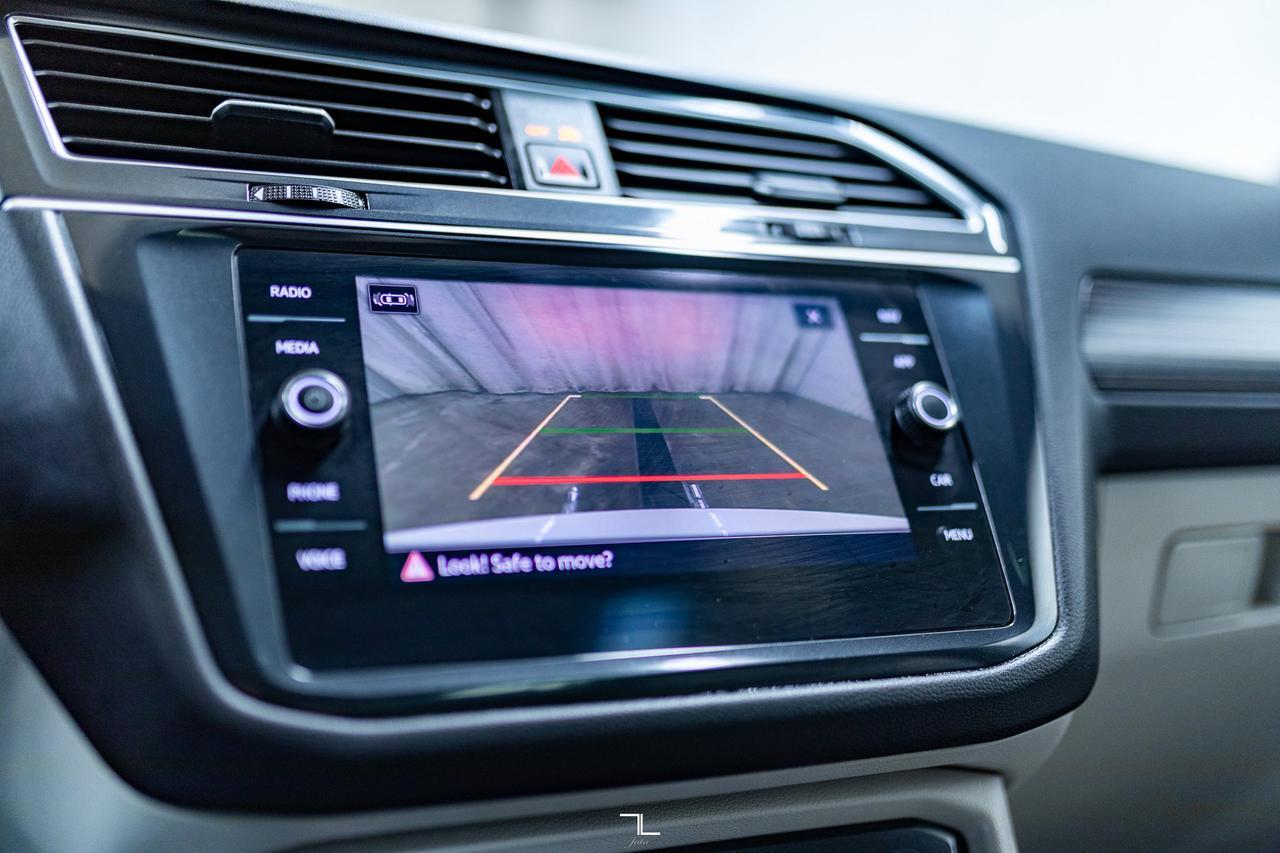 2024 Volkswagen Tiguan 4Motion Highline R-Line Leather Roof Nav BCam Red Deer AB