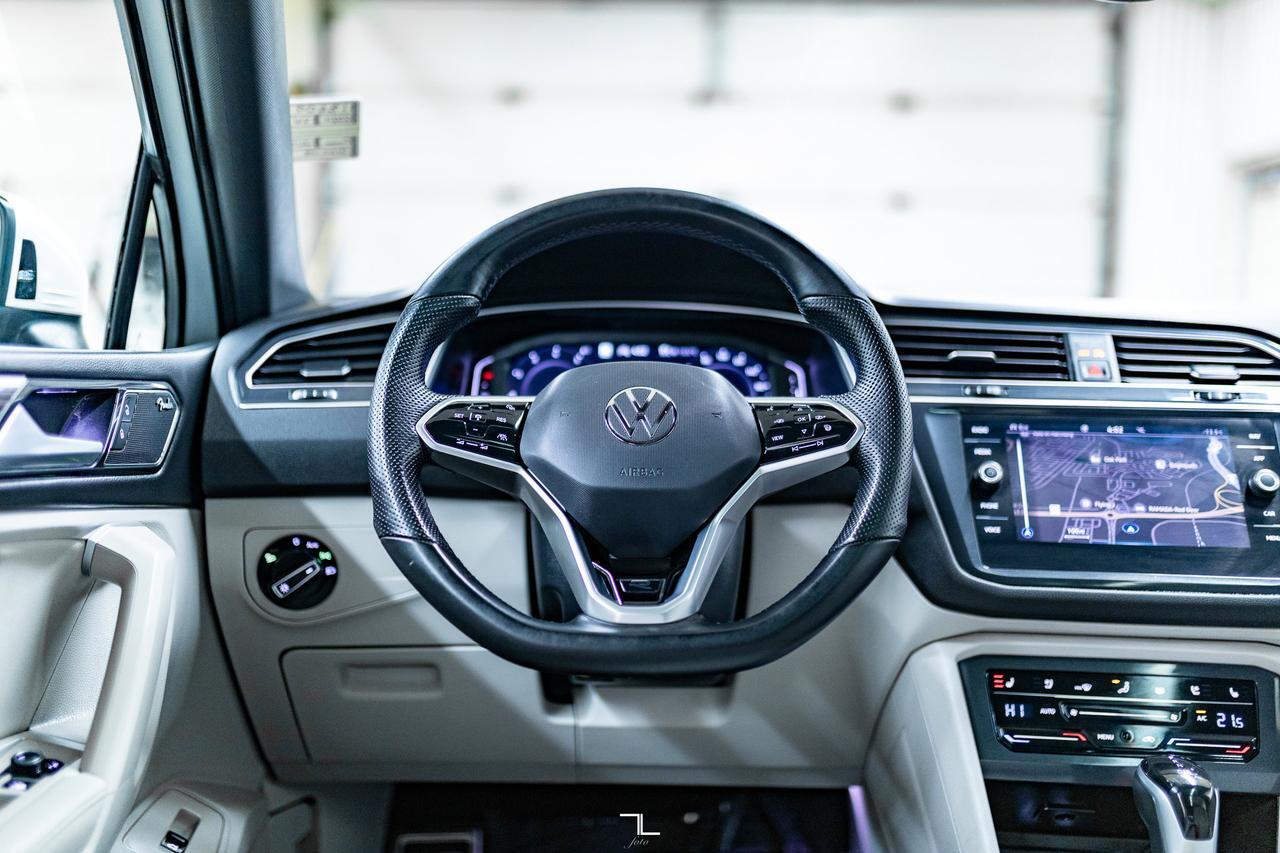 2024 Volkswagen Tiguan 4Motion Highline R-Line Leather Roof Nav BCam Red Deer AB