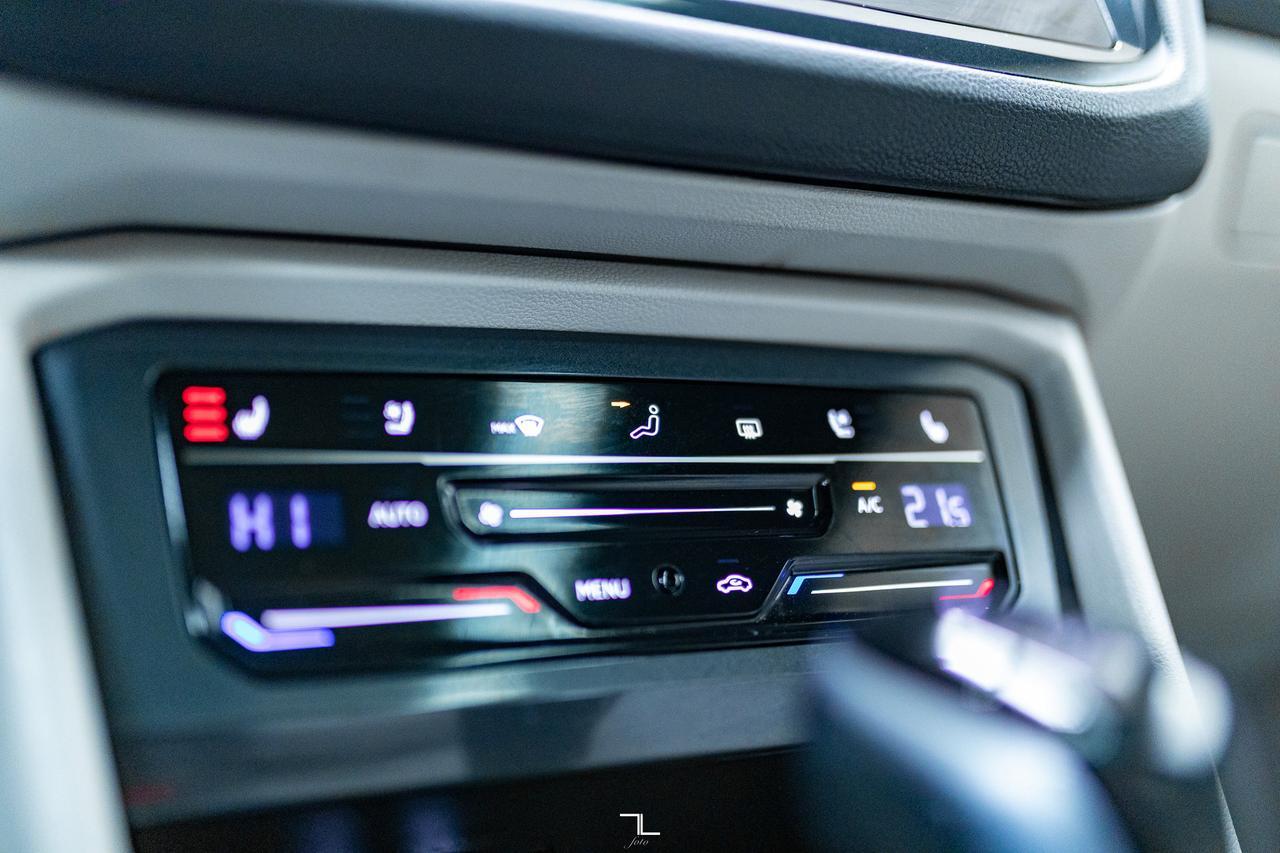 2024 Volkswagen Tiguan 4Motion Highline R-Line Leather Roof Nav BCam Red Deer AB