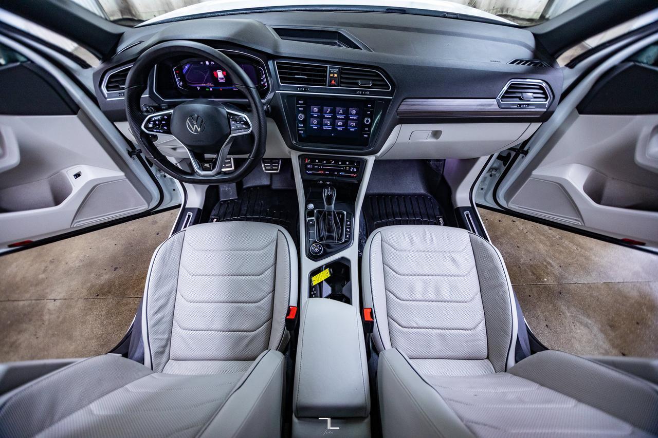 2024 Volkswagen Tiguan 4Motion Highline R-Line Leather Roof Nav BCam Red Deer AB