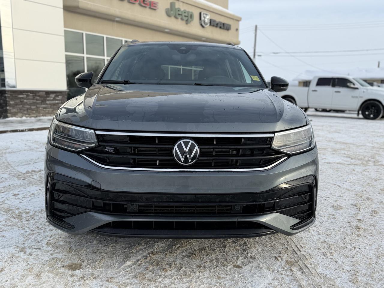 2024 Volkswagen Tiguan Comfortline R-Line Black Edition AWD | Low KMs | 2L Turbo | Backup Camera | Heated Seats Redwater AB