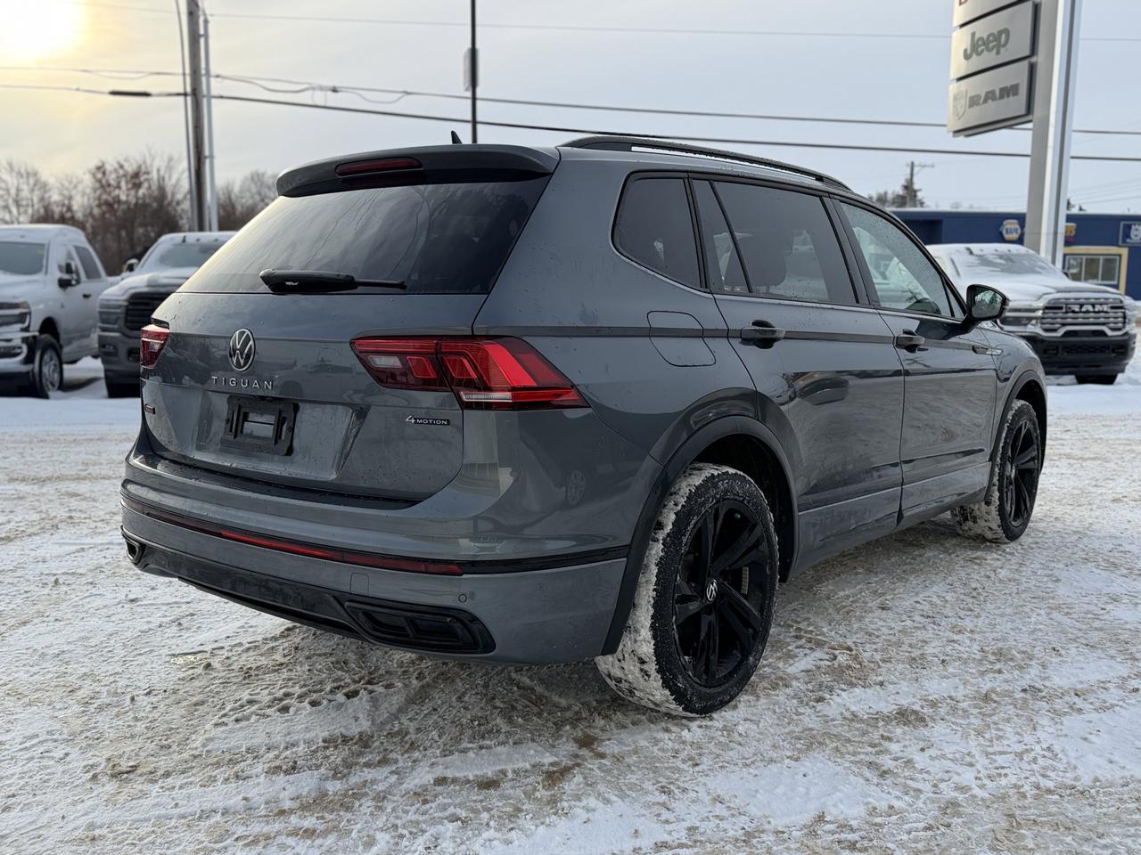 2024 Volkswagen Tiguan Comfortline R-Line Black Edition AWD | Low KMs | 2L Turbo | Backup Camera | Heated Seats Redwater AB