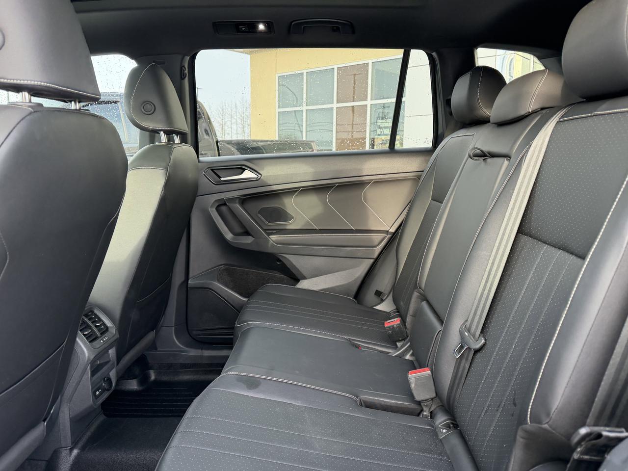 2024 Volkswagen Tiguan Comfortline R-Line Black Edition AWD | Low KMs | 2L Turbo | Backup Camera | Heated Seats Redwater AB