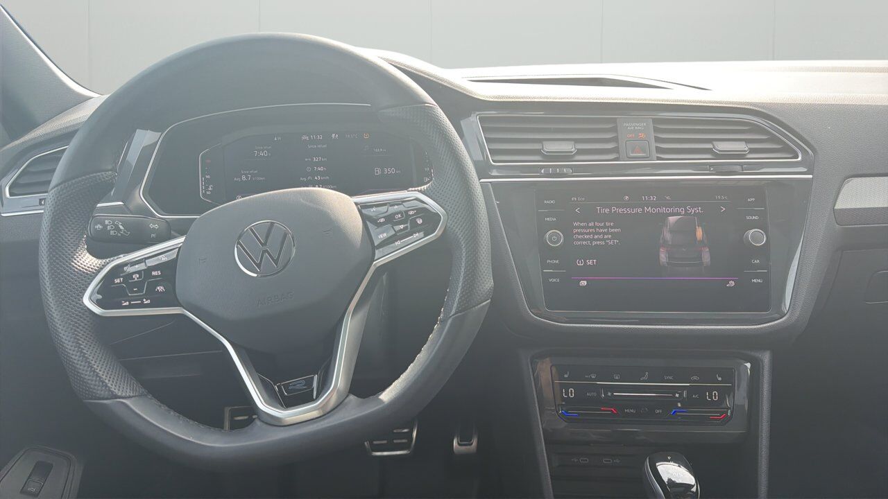 2024 Volkswagen Tiguan Comfortline R-Line Black Edition Sherwood Park AB