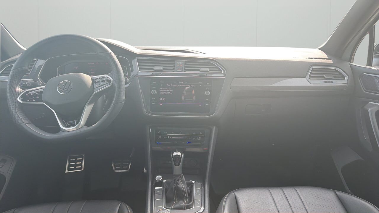 2024 Volkswagen Tiguan Comfortline R-Line Black Edition Sherwood Park AB