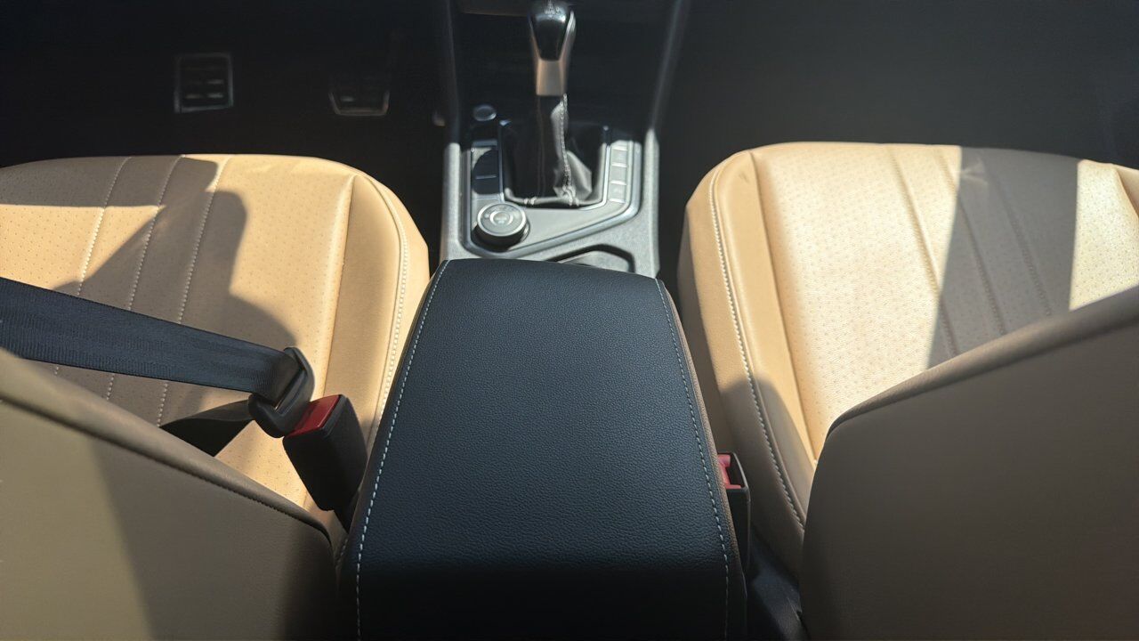 2024 Volkswagen Tiguan Comfortline R-Line Black Edition Sherwood Park AB