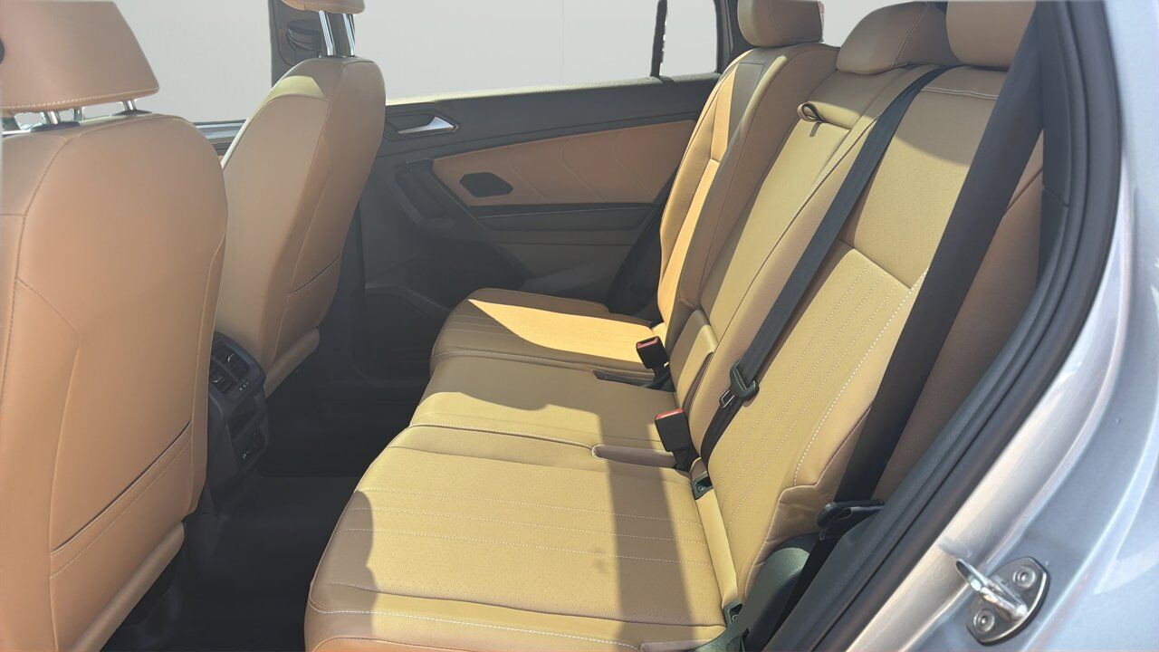 2024 Volkswagen Tiguan Comfortline R-Line Black Edition Sherwood Park AB