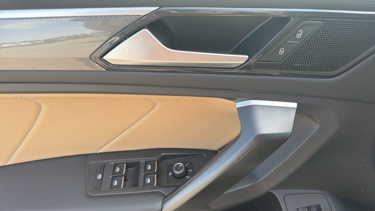 2024 Volkswagen Tiguan Comfortline R-Line Black Edition Sherwood Park AB