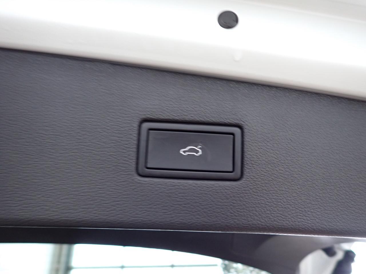 2024 Volkswagen Tiguan Highline R-Line AWD LEATHER NAVI SUNROOF Listowel ON