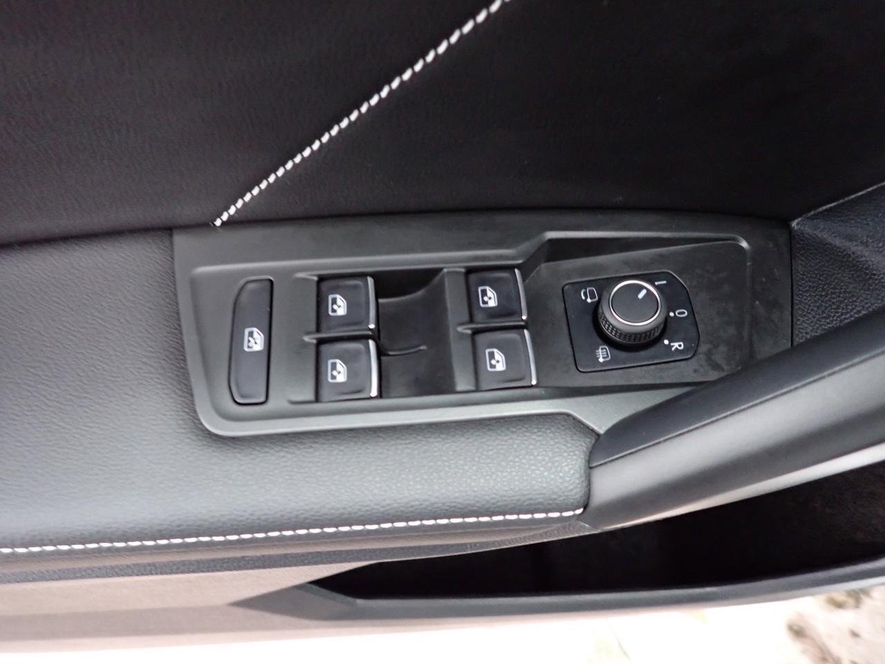 2024 Volkswagen Tiguan Highline R-Line AWD LEATHER NAVI SUNROOF Listowel ON