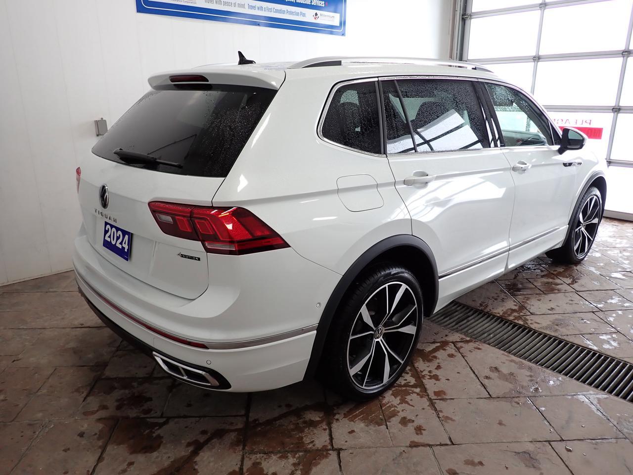 2024 Volkswagen Tiguan Highline R-Line AWD LEATHER NAVI SUNROOF Listowel ON